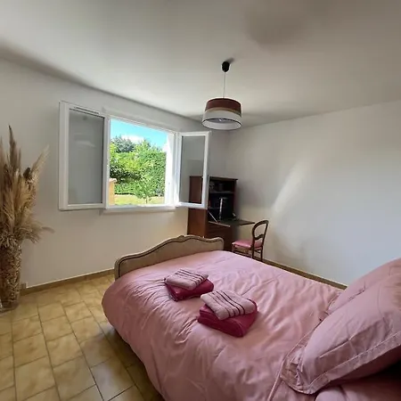 Avec Piscine Et Vue Somptueuse Savasse